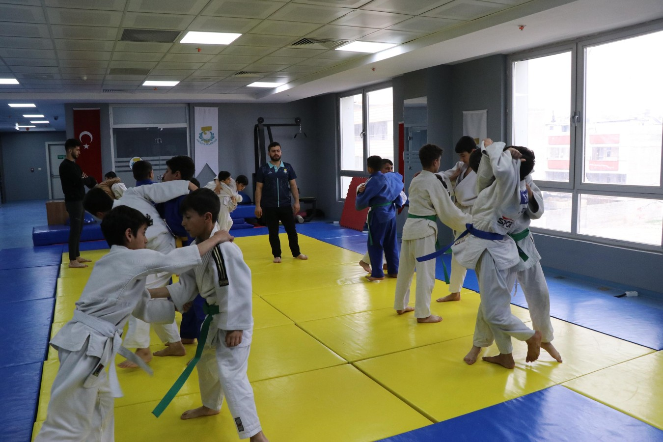 Haliliye'de geleceğin yıldızlar spor kurslarında yetişiyor