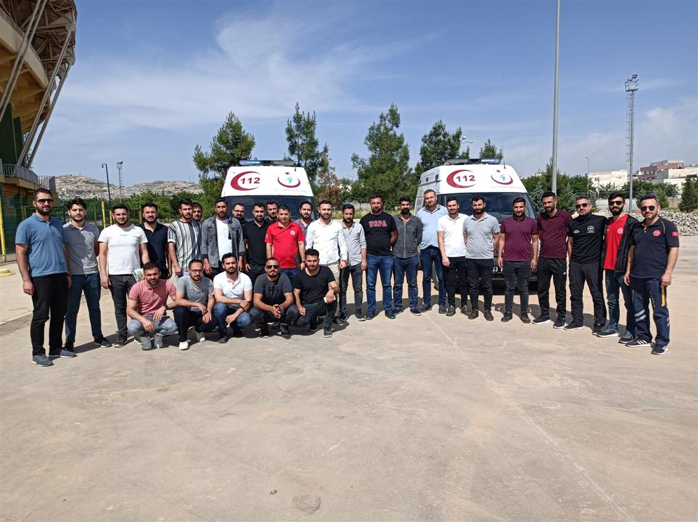 Urfa'da ambulans şoförlerine sürüş eğitimi verildi