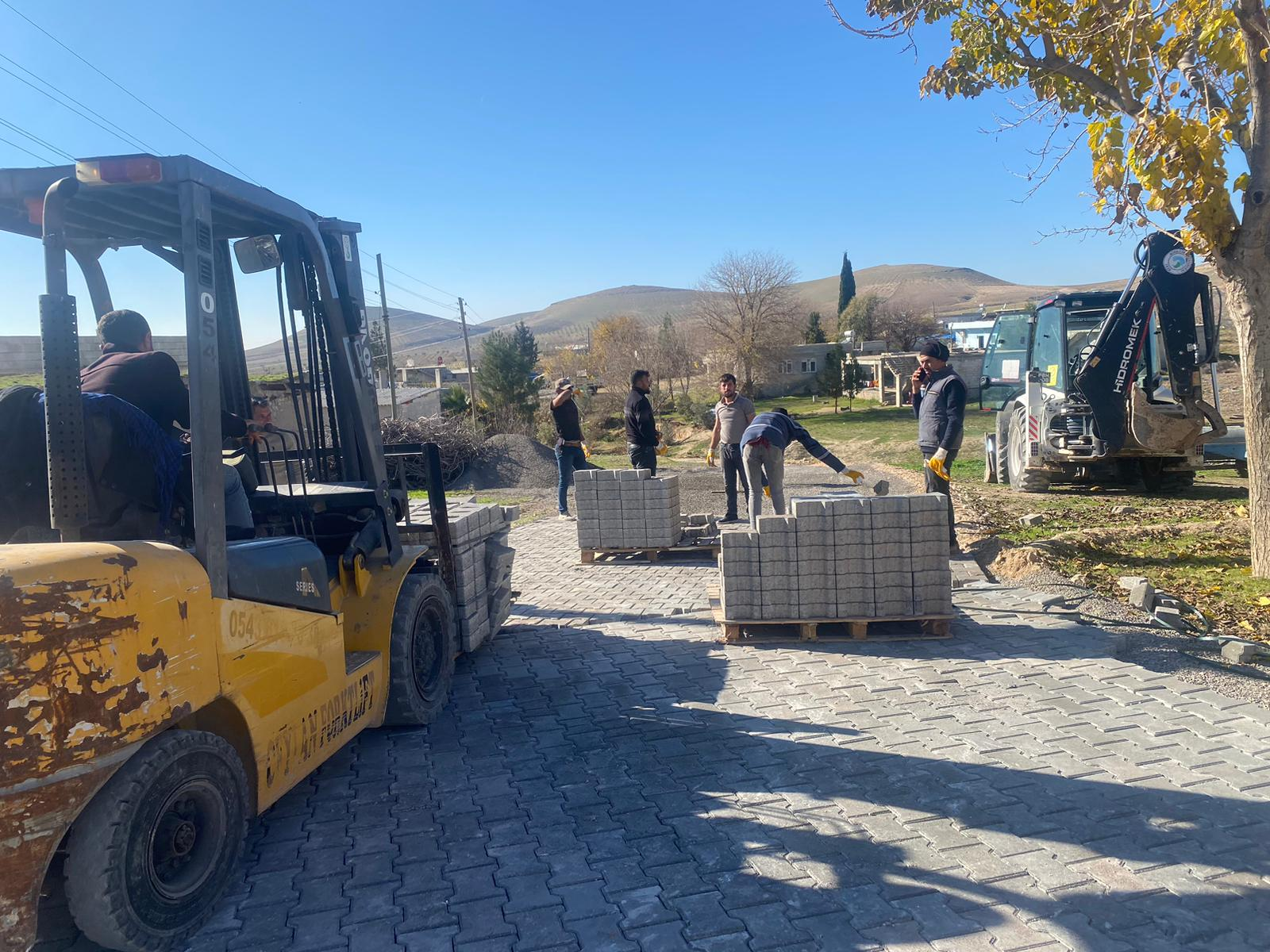 Birecik'te kırsal mahallelerde çalışmalar sürüyor