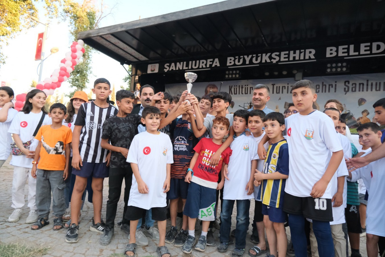 Birecik'te gençlik festivali kutlandı