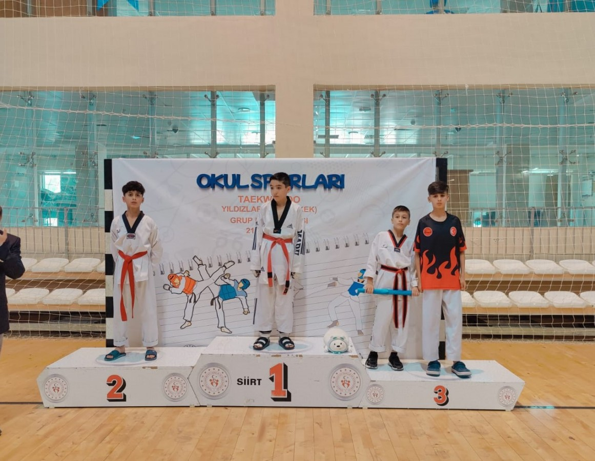 Karaköprü'de spor kurslarında şampiyonlar yetişiyor