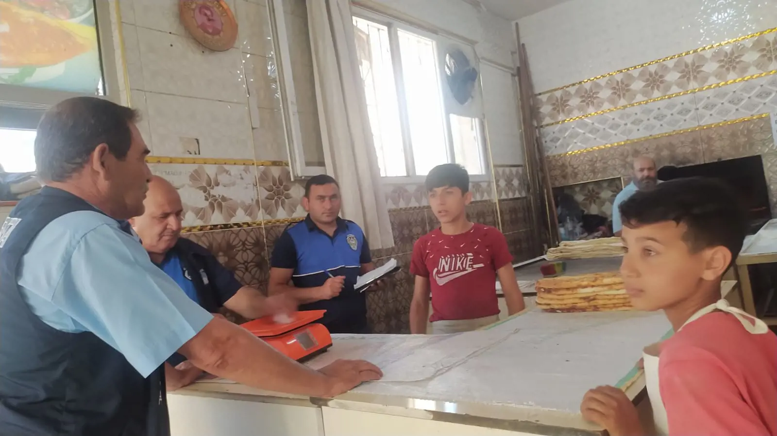 Urfa'da ekmeğe zam yapan fırıncılara para cezası