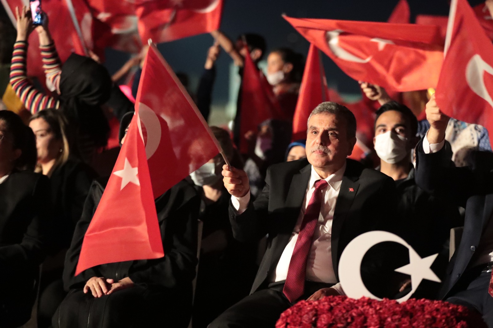 Başkan Beyazgül,"15 Temmuz'u Unutmayacağız Unutturmayacağız"