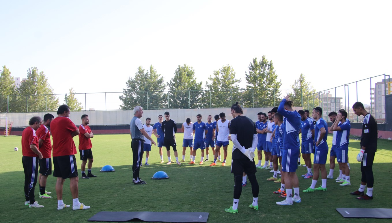 Karaköprü Belediyespor'da hedef galibiyet!