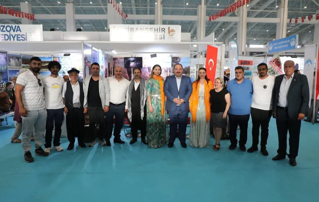 Viranşehir belediyesi fuarda ziyaretçiler ağırlıyor