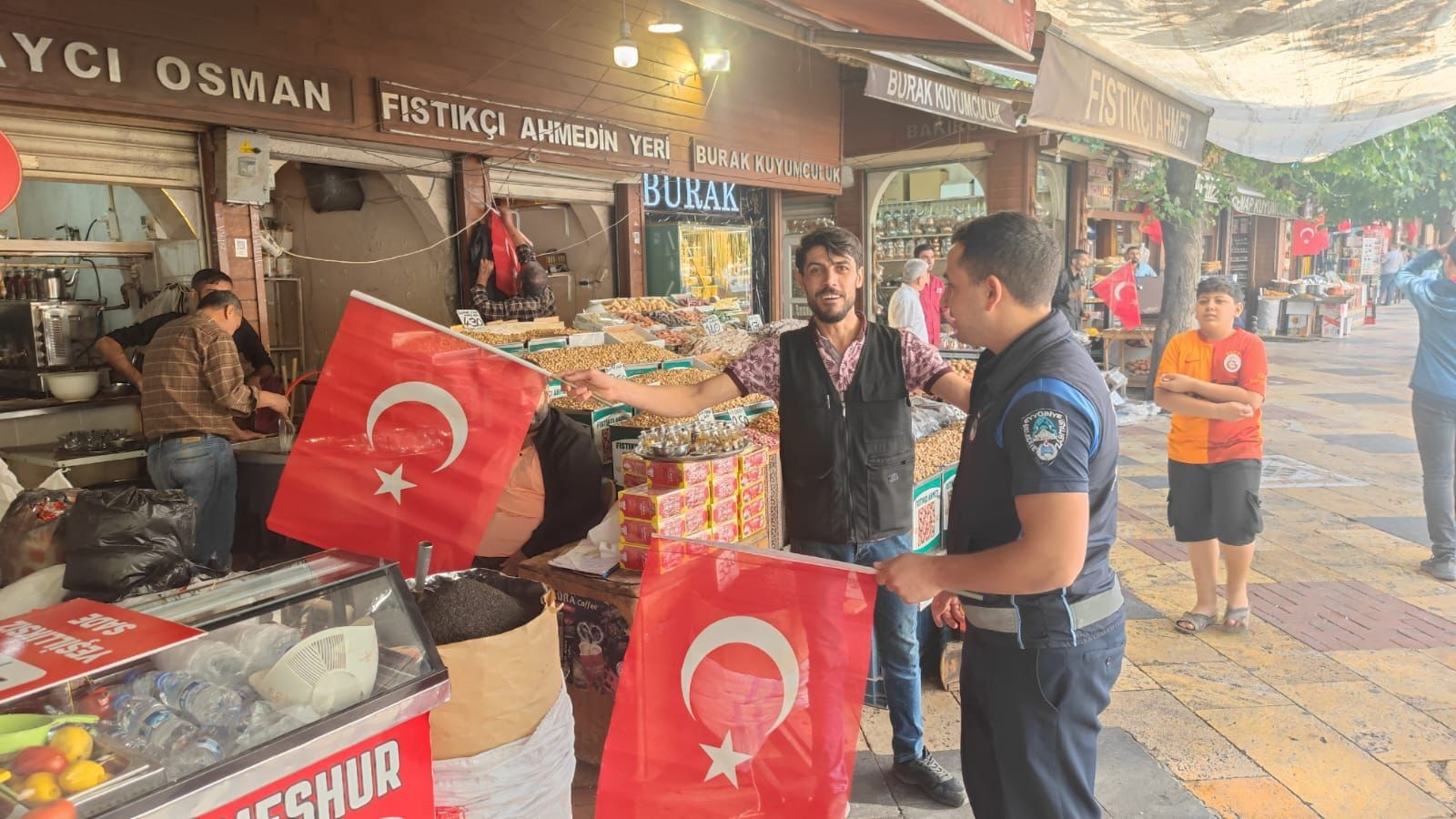 Eyyübiye bayraktarla donatıldı
