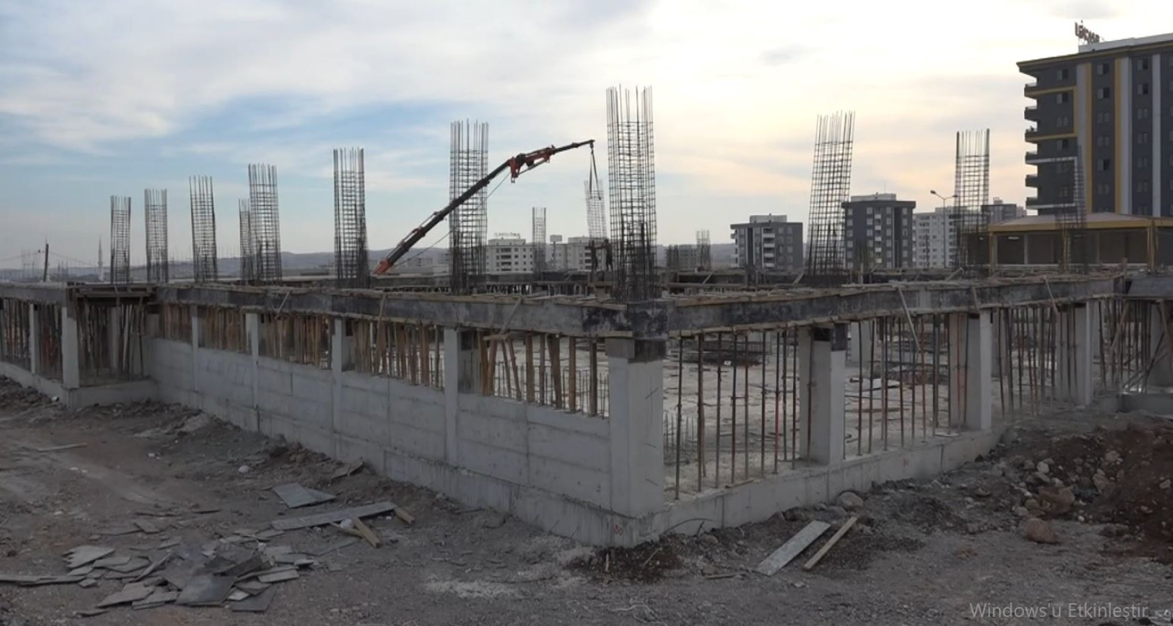 Başkan Beyazgül’den gençlere yönelik dev tesisler