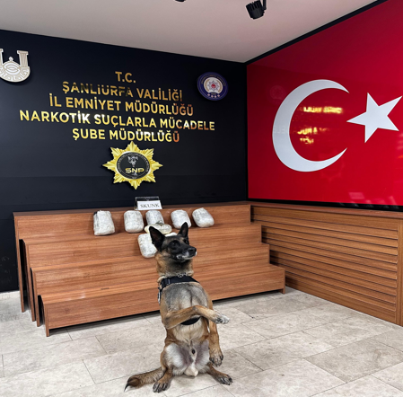 Urfa'da dev operasyon! 9 kilo 300 gram uyuşturucu madde ele geçirildi
