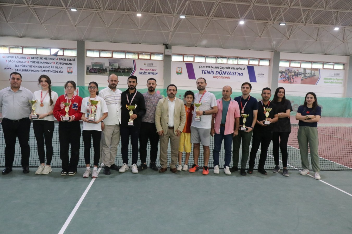 100.Yıl Tenis Turnuvası gerçekleştirildi