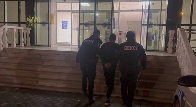 Aranan şahıs Şanlıurfa'da yakayı ele verdi