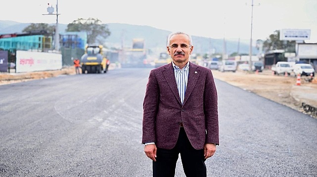 Bakan Uraloğlu açıkladı! İki dev projede ilk adım