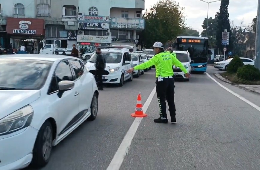 Şanlıurfa’da asayiş uygulaması! 8 Araç'a ceza kesildi