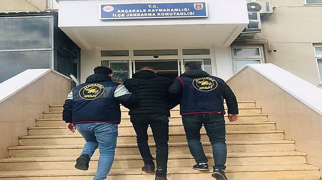 JASAT ekipleri Urfa'da aranan şahısı yakaladı