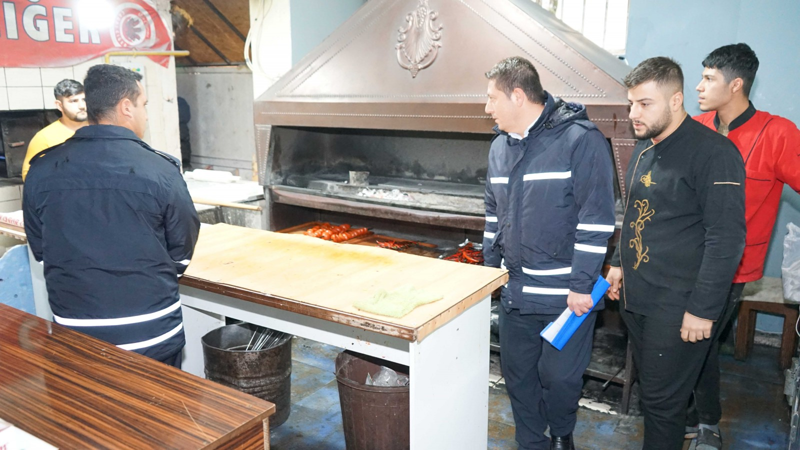 Karaköprü Zabıtadan fiyat ve hijyen denetimi