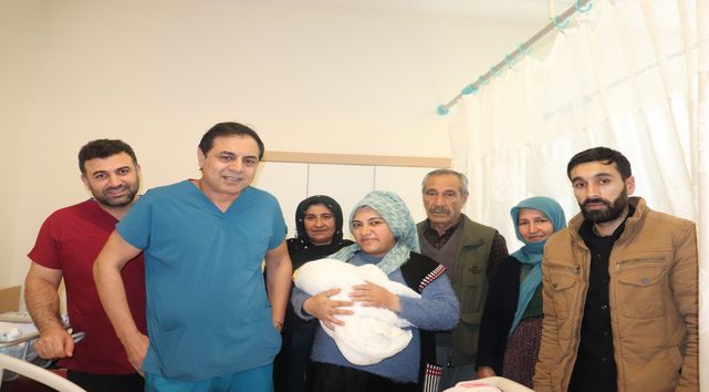 Urfa'da bir çift 11 yıl sonra çocuk sahibi oldular