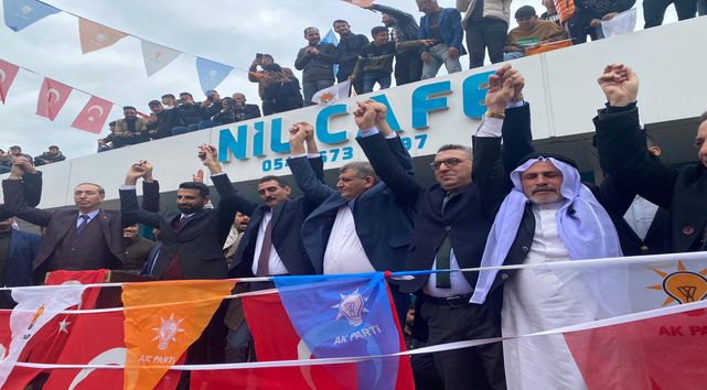 Yeniden Refah'ın adayı Esat Özlü AK Parti'ye geçti