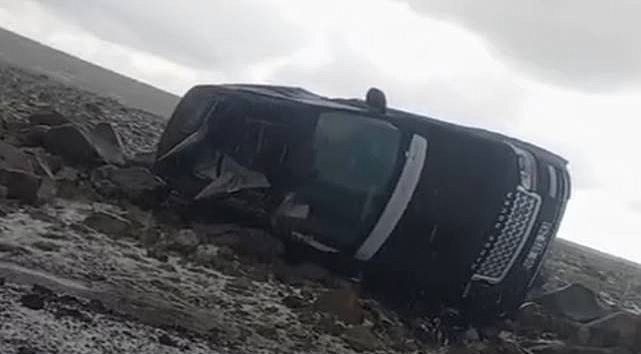Urfa'da dolu yağışı kazaya neden oldu! 3 kişi yaralandı