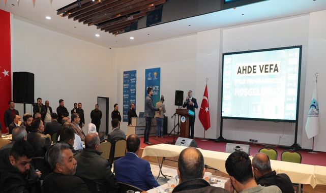 Başkan Kuş, ahde vefa yemeğinde partililerle bir araya geldi
