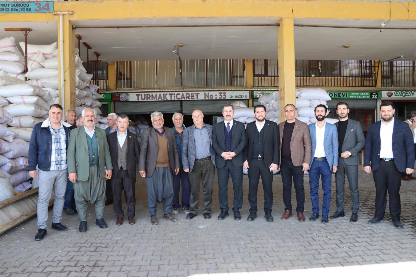 Başkan Baydilli'den Şire pazarı esnafına ziyaret