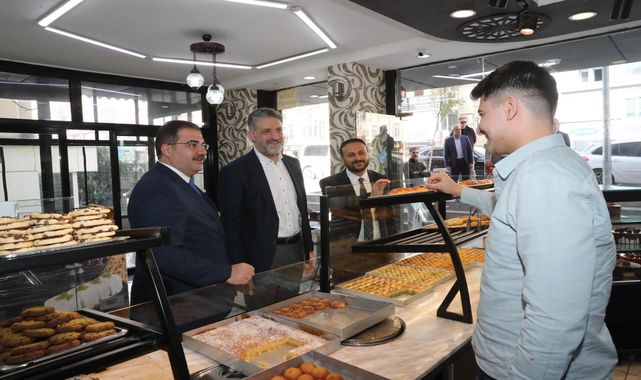Başkan Canpolat saha çalışmalarına aralıksız devam ediyor