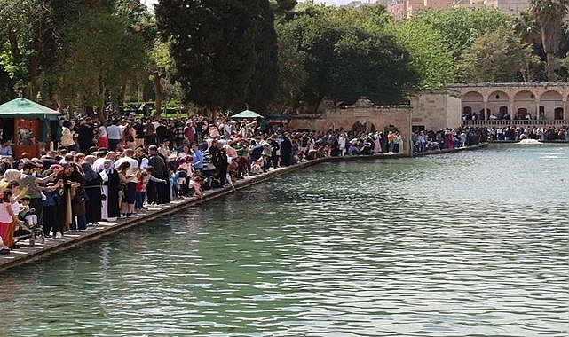 Şanlıurfa, Kurban Bayramı'nda Turistlerin Gözdesi Oldu: Tarihi Zenginlikleriyle Dolup Taştı