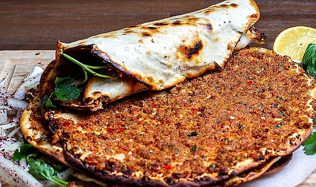 Lahmacun Harcındaki Şok İçerik: Tek Tırnaklı Eti Piyasada!