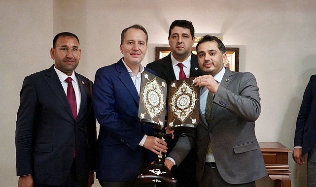 Şanlıurfa'da Üyelik Başarısı! İki İsim Genel Başkanla Yemekte Bir Araya Geldi
