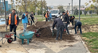 Eyyübiye Belediyesi’nden "Yemyeşil Eyyübiye" Hedefiyle Kapsamlı Park Bakım Çalışması