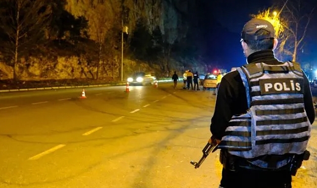 Birecik'te Dev Huzur Uygulaması! 4 Aranan Şahıs Yakalandı