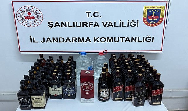 Şanlıurfa'da Kaçakçılık Operasyonu! Sahte İçki ve Tütün Ele Geçirildi
