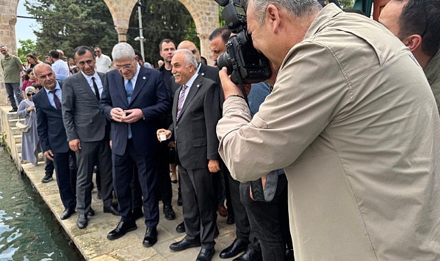 İYİ Parti Genel Başkanı Dervişoğlu, Şanlıurfa'da Hemşehrileriyle Bir Araya Geldi