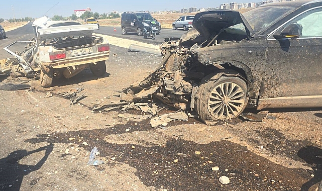 Şanlıurfa’da Çevre Yolunda Korkunç Çarpışma! 1 Kişi Hayatını Kaybetti