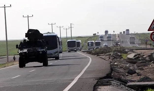 Urfa-Mardin Sınırında Türk Bayrağına Saldırı!35 Tutuklama, 77 Gözaltı