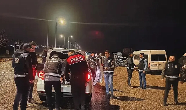 Şanlıurfa’da Narkotik Operasyonu 293 Kişi Sorgulandı, Metamfetamine Darbe!