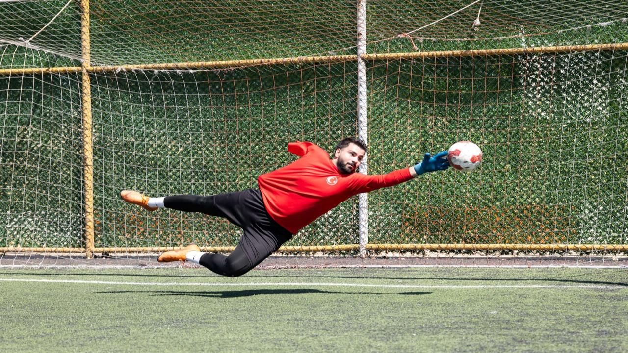 Şanlıurfalı Sporcular Ay Yıldızlı Formayı Terletecek