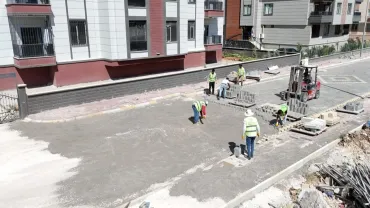 Karaköprü’de Yol Ve Kaldırım Atağı Sürüyor