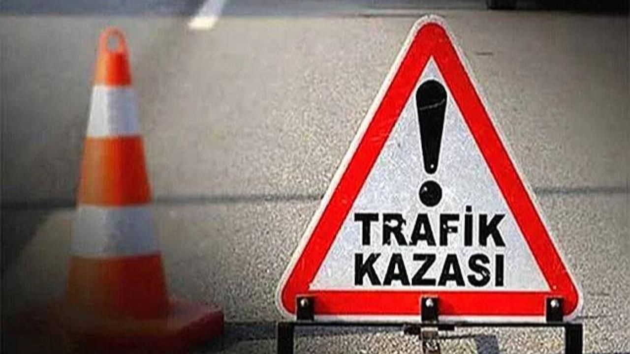 Şanlıurfa'da Otomobil ile Traktör Çarpıştı: 2 Yaralı
